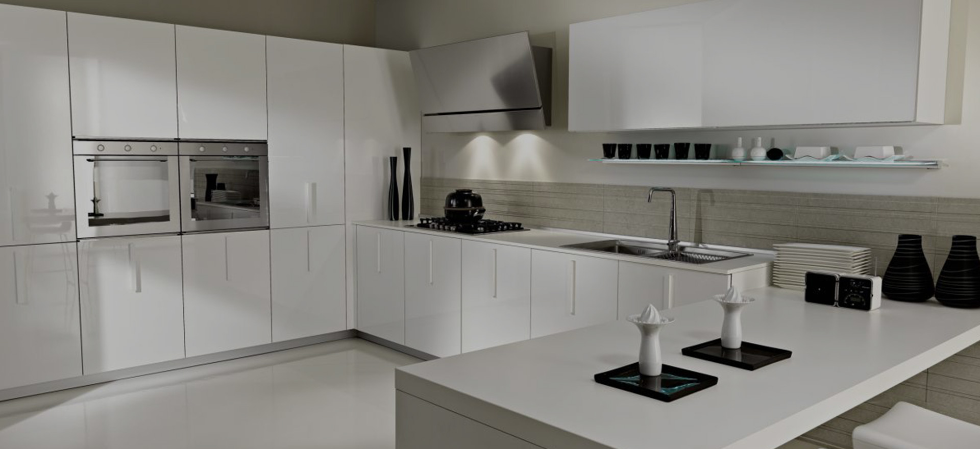 Our surfaces comprise of 93 % quartz mineral<br/> which is one of the hardest and the most resistant minerals in nature.