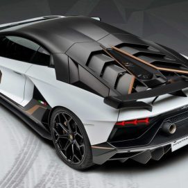 Idylium Lamborghini Countertops Cover